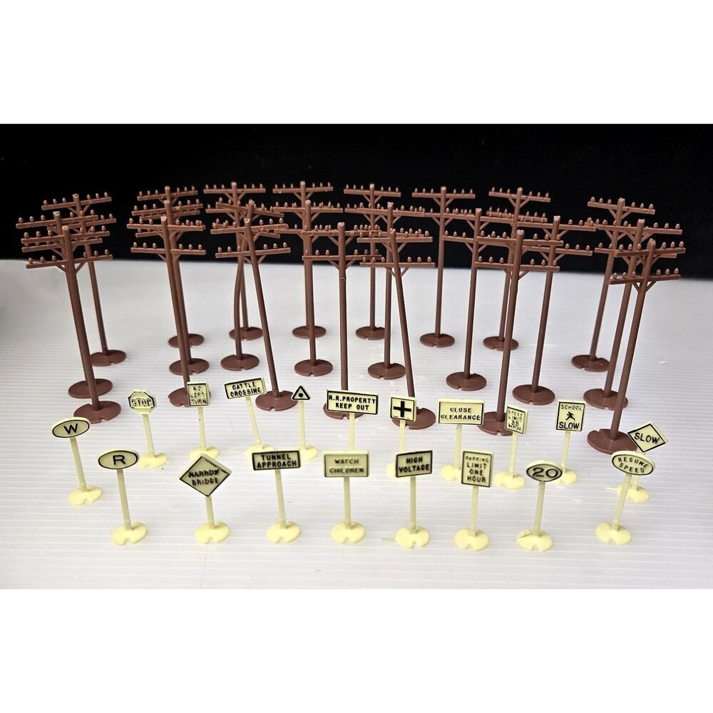 HO Scale Model Railroad Accessories Lot 42 Pcs - 23 Telephone Poles 19 Signs